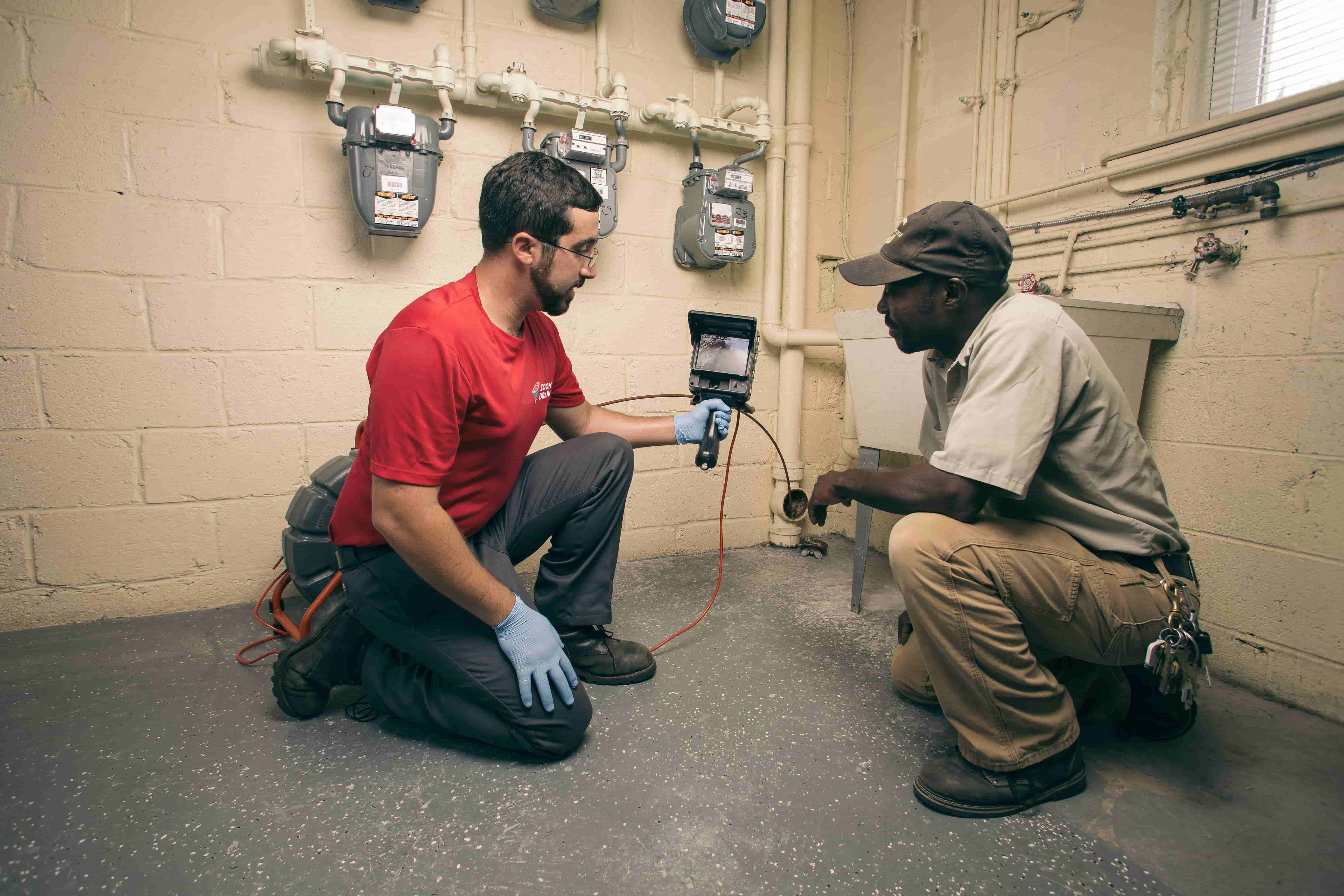 zoom drain employee with customer